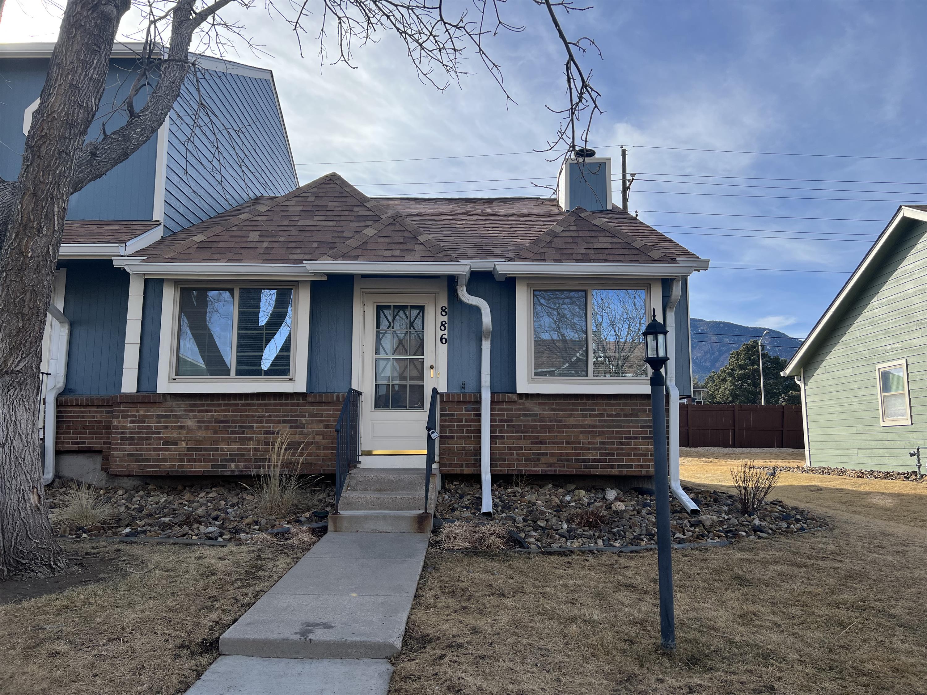 886 London Green Way - 1